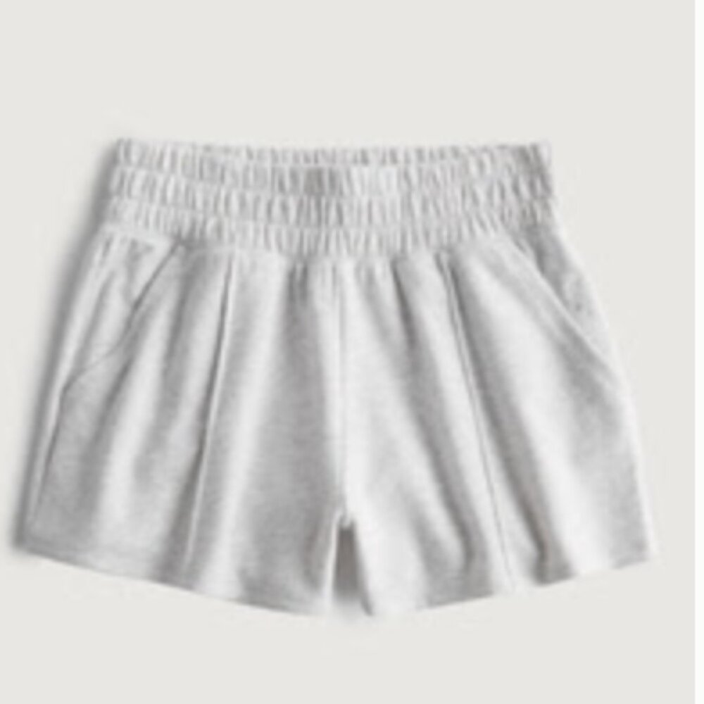 Gilly Hicks Active Essentials Ultra High-Rise Fleece Shorts in Light Grey